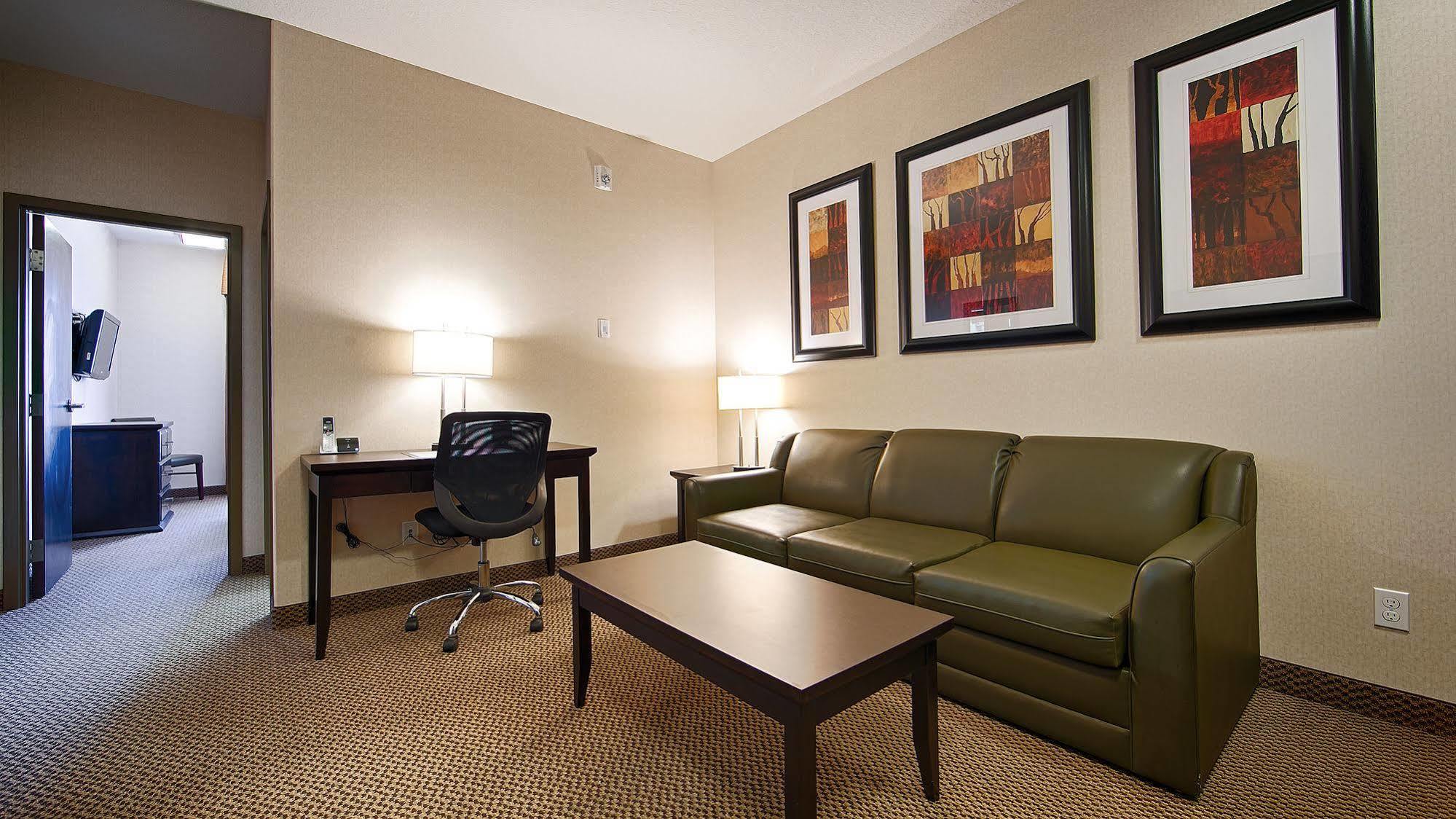 Best Western Wainwright Inn & Suites Exterior foto